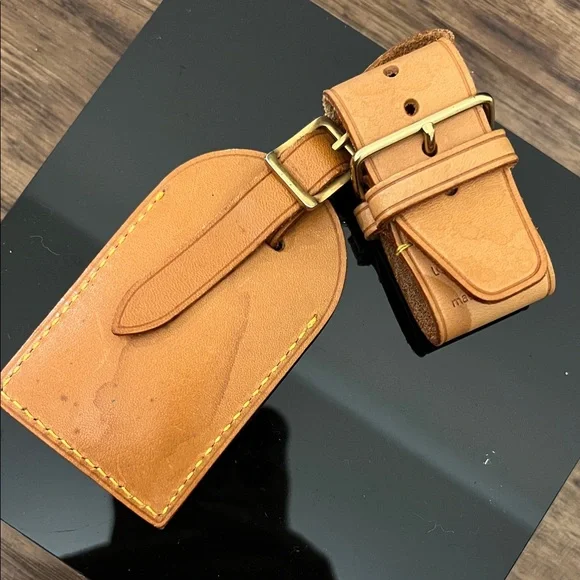 Louis Vuitton Tan Leather Luggage Tag - Picture 3 of 4